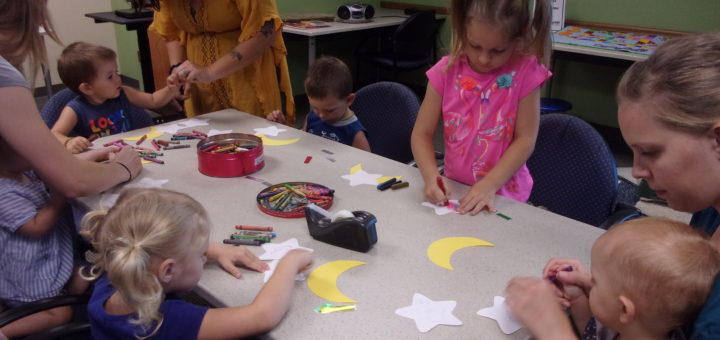 warsaw story time kids enjoy making crafts